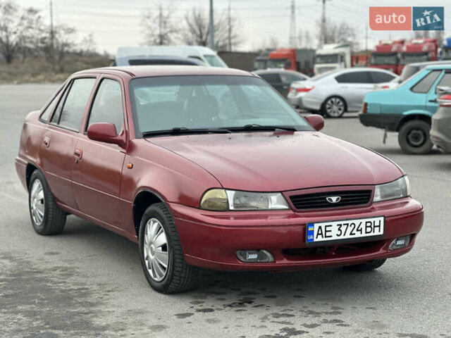 Красный Дэу Нексия, объемом двигателя 1.5 л и пробегом 270 тыс. км за 1999 $, фото 4 на Automoto.ua