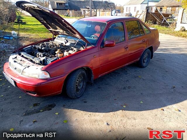 Червоний Деу Нексія, об'ємом двигуна 1.5 л та пробігом 302 тис. км за 1000 $, фото 4 на Automoto.ua