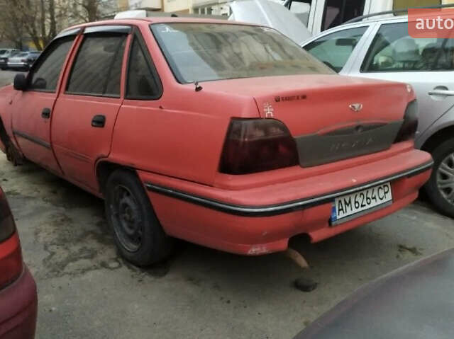 Червоний Деу Нексія, об'ємом двигуна 1.5 л та пробігом 140 тис. км за 450 $, фото 4 на Automoto.ua