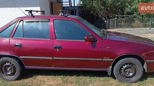 Деу Нексія 2005 у Бородянке на Automoto.ua Червоний Деу Нексія, об'ємом двигуна 1.5 л та пробігом 332 тис. км за 1500 $, фото 4 на Automoto.ua