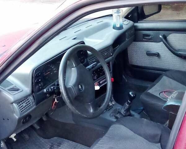 Красный Дэу Нексия, объемом двигателя 1.5 л и пробегом 266 тыс. км за 1000 $, фото 1 на Automoto.ua