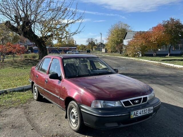 Червоний Деу Нексія, об'ємом двигуна 1.5 л та пробігом 179 тис. км за 999 $, фото 2 на Automoto.ua