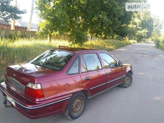 Червоний Деу Нексія, об'ємом двигуна 1.5 л та пробігом 293 тис. км за 2000 $, фото 5 на Automoto.ua