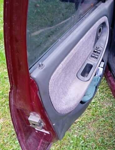 Червоний Деу Нексія, об'ємом двигуна 1.5 л та пробігом 230 тис. км за 1350 $, фото 5 на Automoto.ua