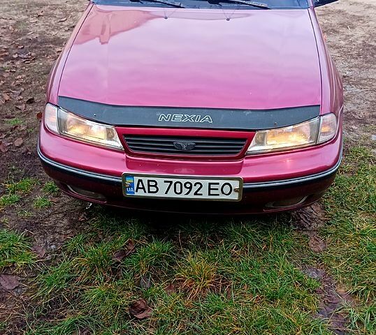 Красный Дэу Нексия, объемом двигателя 1.5 л и пробегом 300 тыс. км за 1350 $, фото 1 на Automoto.ua