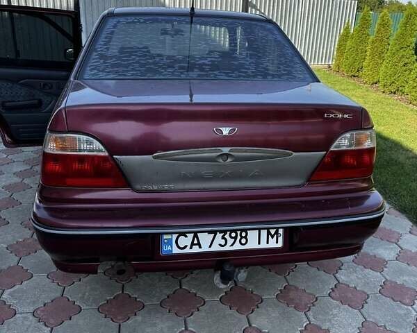 Красный Дэу Нексия, объемом двигателя 1.5 л и пробегом 170 тыс. км за 2139 $, фото 4 на Automoto.ua