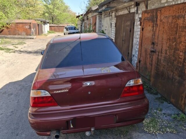 Красный Дэу Нексия, объемом двигателя 1 л и пробегом 157 тыс. км за 2100 $, фото 1 на Automoto.ua