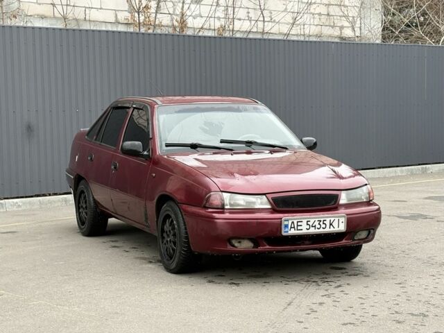 Красный Дэу Нексия, объемом двигателя 1.5 л и пробегом 99 тыс. км за 1299 $, фото 2 на Automoto.ua