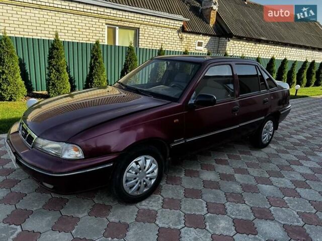 Красный Дэу Нексия, объемом двигателя 1.5 л и пробегом 170 тыс. км за 2139 $, фото 5 на Automoto.ua
