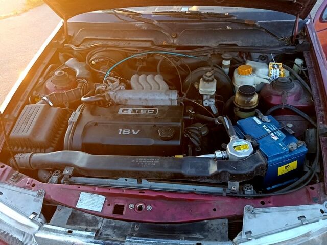 Дэу Нексия 2006 в Киеве на Automoto.ua Красный Дэу Нексия, объемом двигателя 15 л и пробегом 140 тыс. км за 2000 $, фото 10 на Automoto.ua