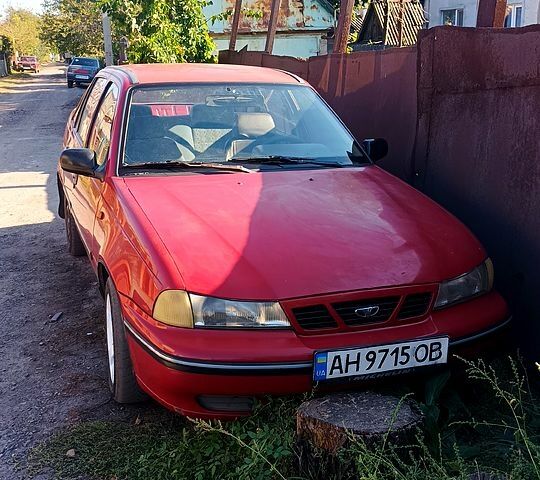 Червоний Деу Нексія, об'ємом двигуна 1.5 л та пробігом 186 тис. км за 830 $, фото 1 на Automoto.ua
