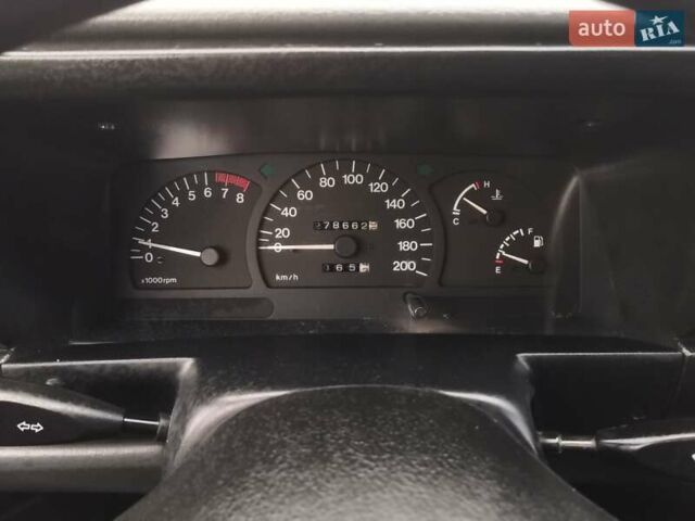 Червоний Деу Нексія, об'ємом двигуна 1.5 л та пробігом 278 тис. км за 1500 $, фото 7 на Automoto.ua