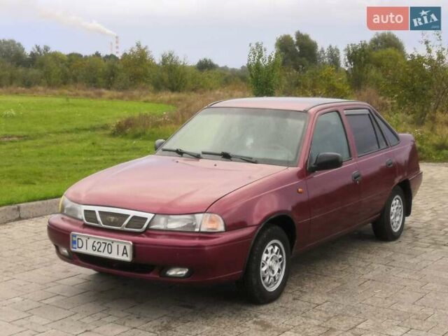 Червоний Деу Нексія, об'ємом двигуна 1.5 л та пробігом 278 тис. км за 1500 $, фото 2 на Automoto.ua