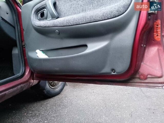 Деу Нексія 2007 у Києві на Automoto.ua Червоний Деу Нексія, об'ємом двигуна 1.5 л та пробігом 138 тис. км за 2055 $, фото 15 на Automoto.ua