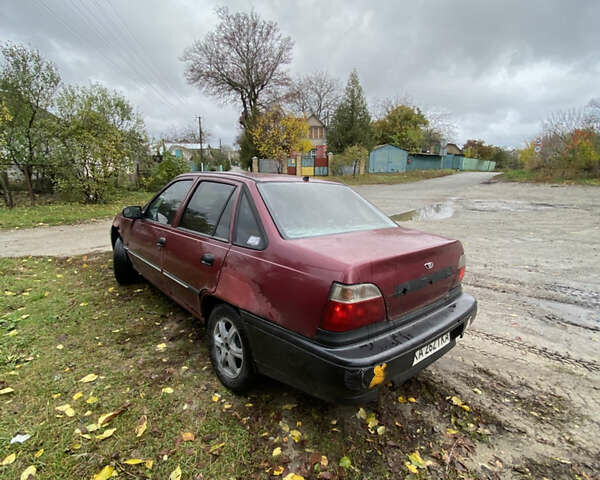 Деу Нексія 2007 у Києві на Automoto.ua Червоний Деу Нексія, об'ємом двигуна 1.6 л та пробігом 30 тис. км за 800 $, фото 4 на Automoto.ua