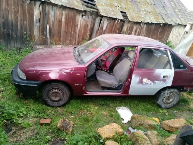Красный Дэу Нексия, объемом двигателя 0 л и пробегом 190 тыс. км за 750 $, фото 4 на Automoto.ua