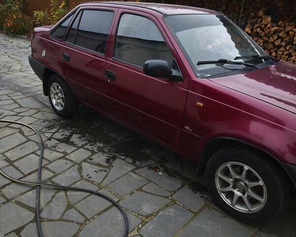 Красный Дэу Нексия, объемом двигателя 1.5 л и пробегом 290 тыс. км за 999 $, фото 2 на Automoto.ua