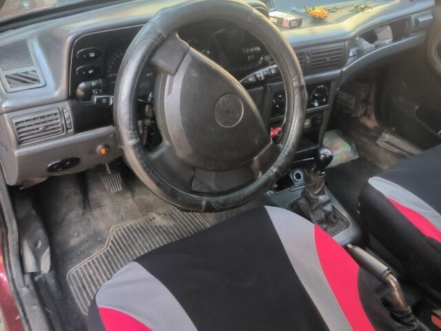 Красный Дэу Нексия, объемом двигателя 0 л и пробегом 160 тыс. км за 1700 $, фото 8 на Automoto.ua