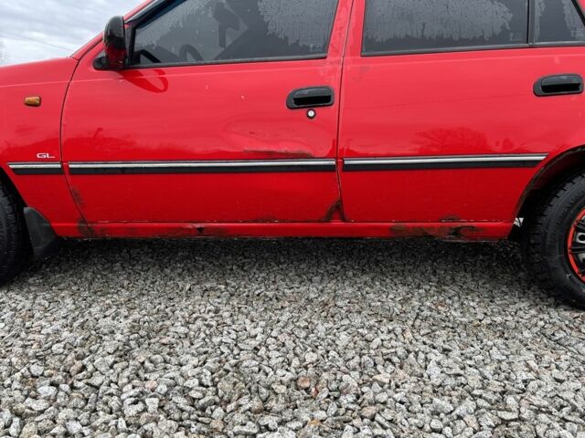 Деу Нексія 2007 у Житомирі на Automoto.ua Червоний Деу Нексія, об'ємом двигуна 1.5 л та пробігом 156 тис. км за 500 $, фото 5 на Automoto.ua