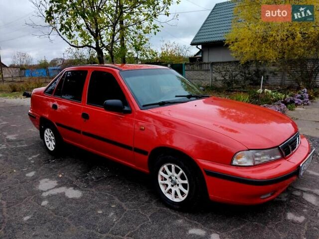 Деу Нексія 2007 у Новомосковске на Automoto.ua Червоний Деу Нексія, об'ємом двигуна 1.5 л та пробігом 250 тис. км за 1850 $, фото 1 на Automoto.ua