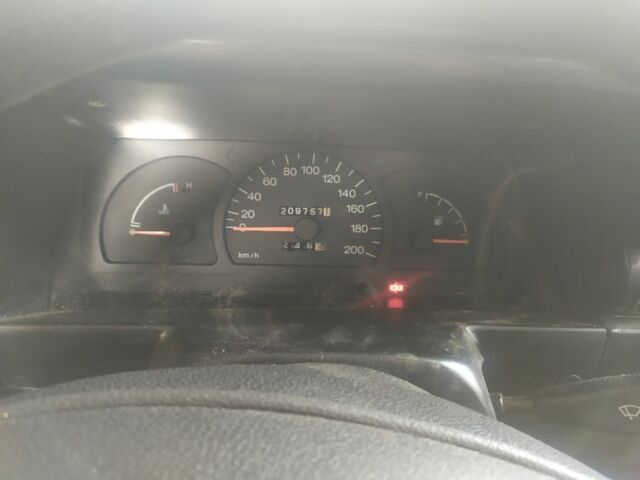 Красный Дэу Нексия, объемом двигателя 0 л и пробегом 209 тыс. км за 1700 $, фото 5 на Automoto.ua