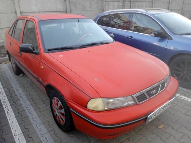 Червоний Деу Нексія, об'ємом двигуна 1.5 л та пробігом 170 тис. км за 1300 $, фото 1 на Automoto.ua