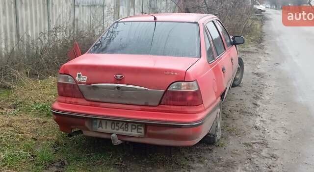 Красный Дэу Нексия, объемом двигателя 1.5 л и пробегом 279 тыс. км за 750 $, фото 1 на Automoto.ua