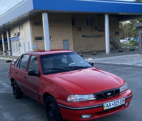 Красный Дэу Нексия, объемом двигателя 1.6 л и пробегом 150 тыс. км за 950 $, фото 2 на Automoto.ua