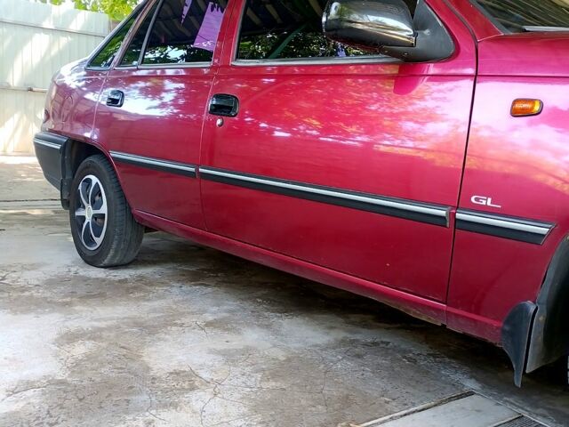 Красный Дэу Нексия, объемом двигателя 1.5 л и пробегом 114 тыс. км за 2500 $, фото 6 на Automoto.ua