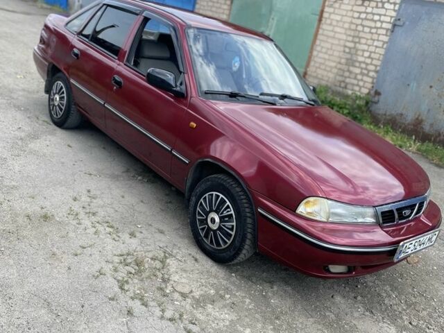 Червоний Деу Нексія, об'ємом двигуна 1.5 л та пробігом 83 тис. км за 1850 $, фото 7 на Automoto.ua