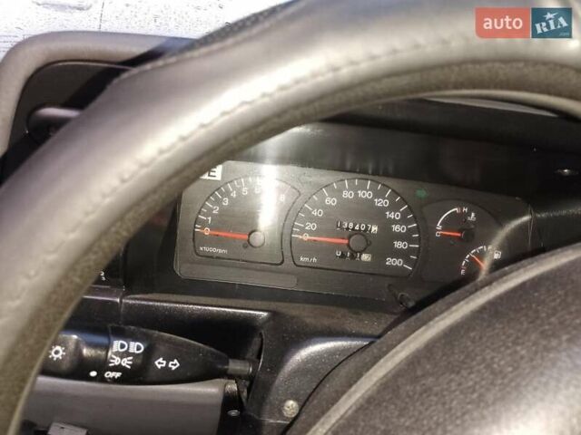 Деу Нексія 2007 у Києві на Automoto.ua Червоний Деу Нексія, об'ємом двигуна 1.5 л та пробігом 138 тис. км за 2055 $, фото 8 на Automoto.ua