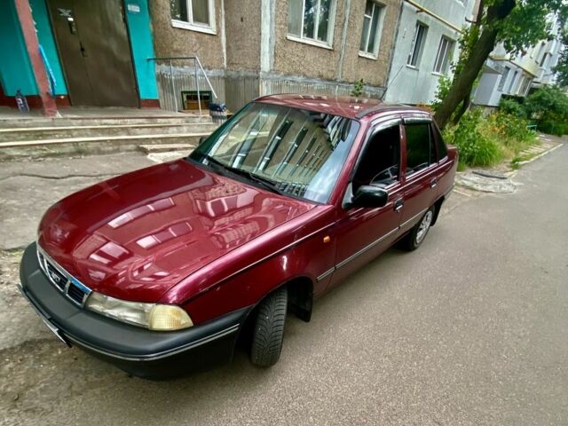 Червоний Деу Нексія, об'ємом двигуна 1.5 л та пробігом 108 тис. км за 3200 $, фото 2 на Automoto.ua
