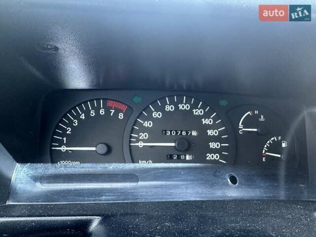 Дэу Нексия 2007 в Долине на Automoto.ua Красный Дэу Нексия, объемом двигателя 1.5 л и пробегом 230 тыс. км за 1450 $, фото 4 на Automoto.ua