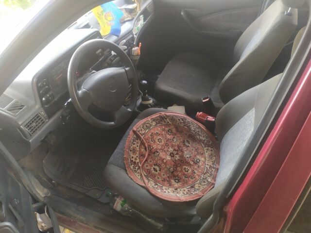 Красный Дэу Нексия, объемом двигателя 0 л и пробегом 209 тыс. км за 1700 $, фото 4 на Automoto.ua