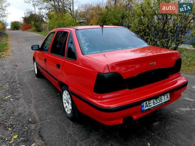 Деу Нексія 2007 у Новомосковске на Automoto.ua Червоний Деу Нексія, об'ємом двигуна 1.5 л та пробігом 250 тис. км за 1850 $, фото 5 на Automoto.ua