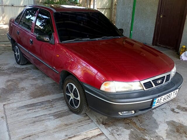 Красный Дэу Нексия, объемом двигателя 1.5 л и пробегом 114 тыс. км за 2500 $, фото 5 на Automoto.ua