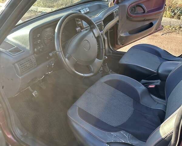 Красный Дэу Нексия, объемом двигателя 1.5 л и пробегом 262 тыс. км за 2800 $, фото 9 на Automoto.ua