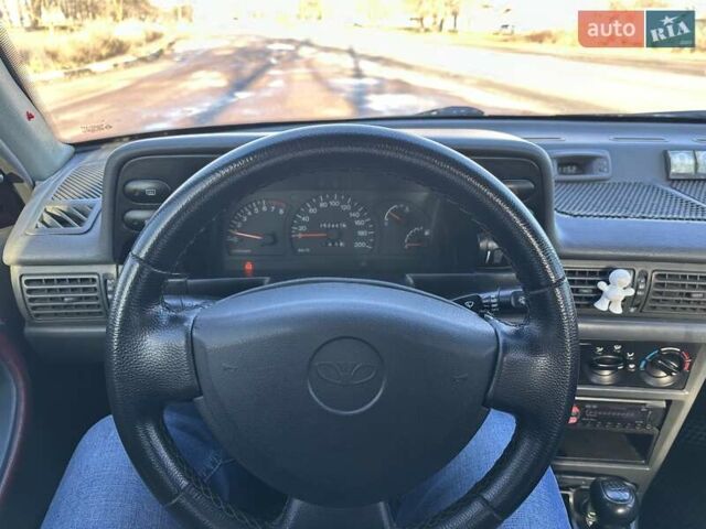 Красный Дэу Нексия, объемом двигателя 1.5 л и пробегом 262 тыс. км за 2800 $, фото 8 на Automoto.ua