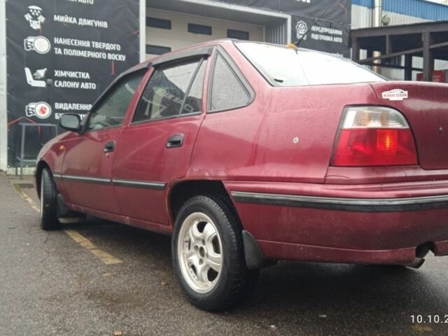 Красный Дэу Нексия, объемом двигателя 0 л и пробегом 150 тыс. км за 1300 $, фото 3 на Automoto.ua