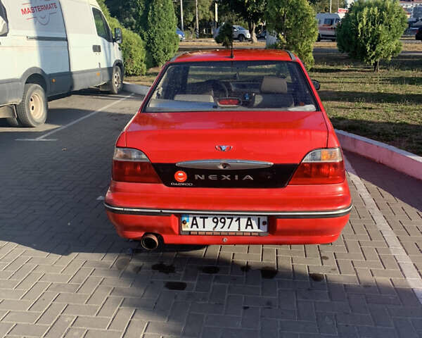 Червоний Деу Нексія, об'ємом двигуна 1.6 л та пробігом 157 тис. км за 1800 $, фото 3 на Automoto.ua