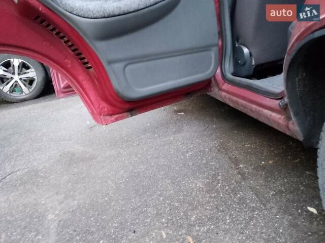 Деу Нексія 2007 у Києві на Automoto.ua Червоний Деу Нексія, об'ємом двигуна 1.5 л та пробігом 138 тис. км за 2055 $, фото 10 на Automoto.ua