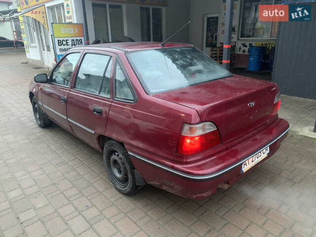 Красный Дэу Нексия, объемом двигателя 1.5 л и пробегом 240 тыс. км за 1100 $, фото 3 на Automoto.ua