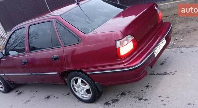 Красный Дэу Нексия, объемом двигателя 1.45 л и пробегом 270 тыс. км за 1350 $, фото 1 на Automoto.ua