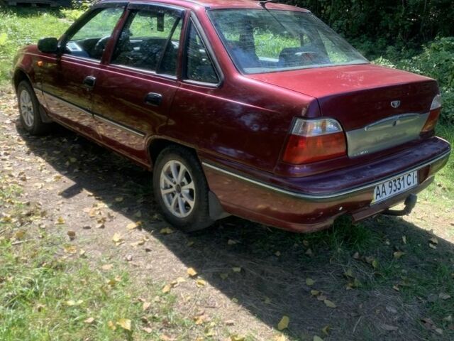 Червоний Деу Нексія, об'ємом двигуна 1.5 л та пробігом 200 тис. км за 1094 $, фото 1 на Automoto.ua