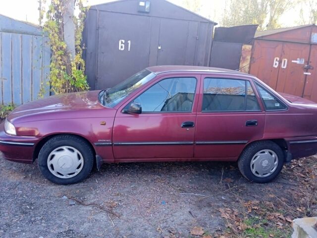 Красный Дэу Нексия, объемом двигателя 1.5 л и пробегом 180 тыс. км за 2100 $, фото 6 на Automoto.ua