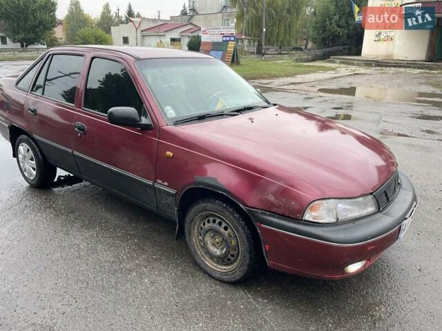 Красный Дэу Нексия, объемом двигателя 1.5 л и пробегом 270 тыс. км за 950 $, фото 3 на Automoto.ua