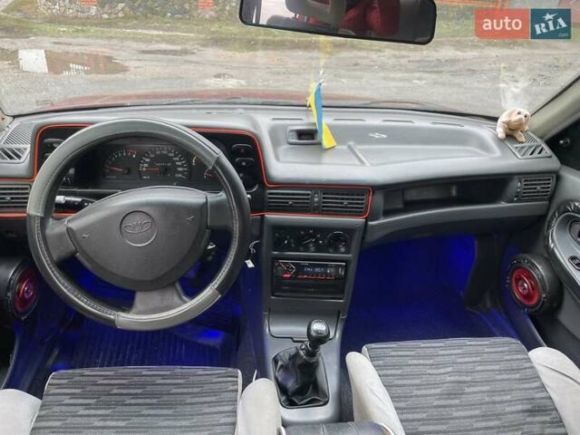 Красный Дэу Нексия, объемом двигателя 1.5 л и пробегом 270 тыс. км за 950 $, фото 10 на Automoto.ua
