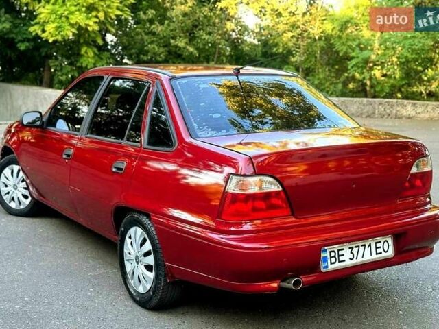 Красный Дэу Нексия, объемом двигателя 1.5 л и пробегом 230 тыс. км за 1750 $, фото 4 на Automoto.ua