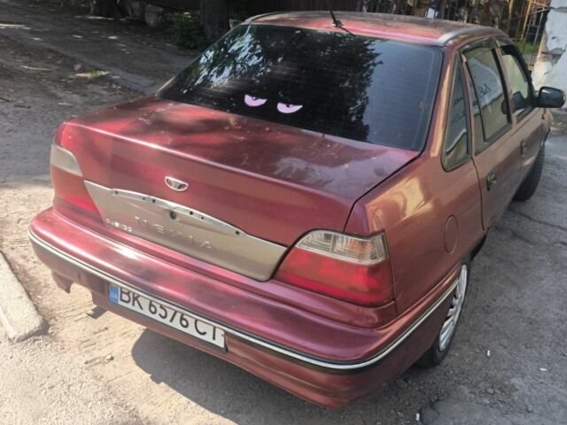 Красный Дэу Нексия, объемом двигателя 0 л и пробегом 160 тыс. км за 1700 $, фото 2 на Automoto.ua