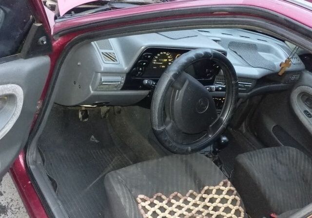 Червоний Деу Нексія, об'ємом двигуна 1.5 л та пробігом 270 тис. км за 1350 $, фото 4 на Automoto.ua